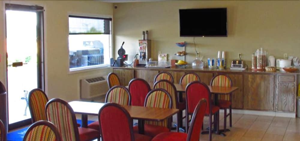 Americas Best Value Inn-Celina Экстерьер фото